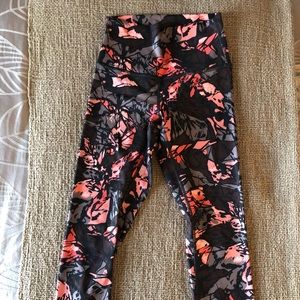 Lululemon Tights: size 4, worn ~3x